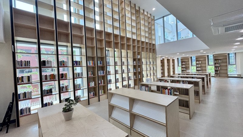 31일 문을 여는 강서도서관 가양관 2층 '사유책뜰' 전경.(서울교육청 제공)