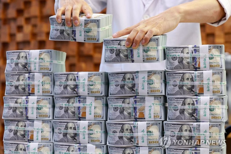 2분기 외환거래액 역대 최대…"환율 변동성 확대 등 영향" (출처=연합뉴스)