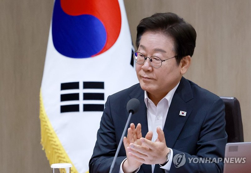 이재명 대통령, 신임 국무위원 인사말에 박수 (출처=연합뉴스)