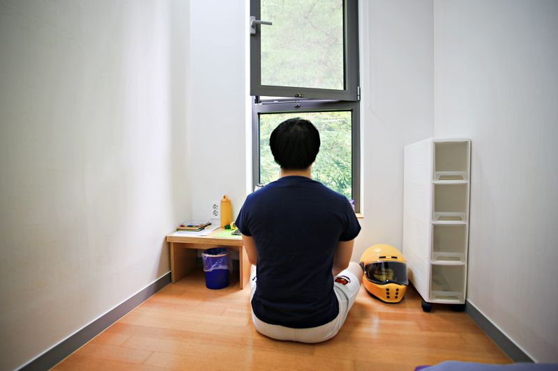 행복공장에 마련된 독방에서는 오롯이 나와 만나는 시간을 가질 수 있다. 한국관광공사 제공