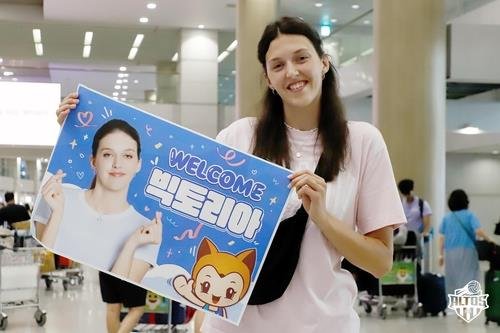 조기 입국한 IBK기업은행의 외국인 거포 빅토리아 (출처=연합뉴스)