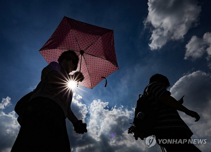 뜨거운 햇볕 (출처=연합뉴스)