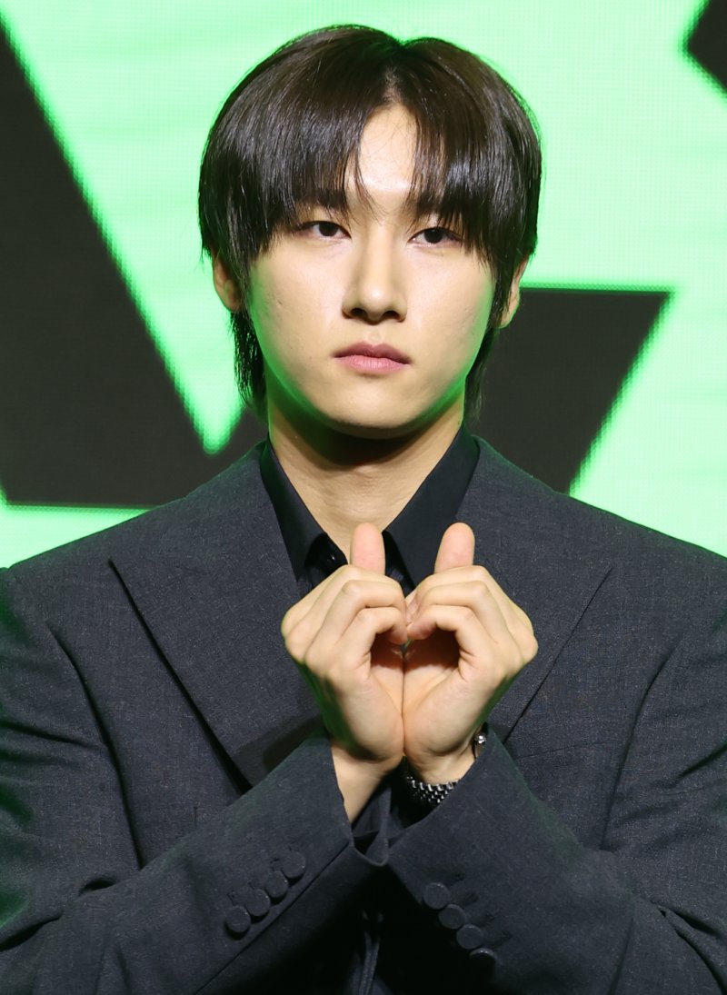 몬스타엑스 아이엠, 허리 통증으로 활동 중단 "치료 중"