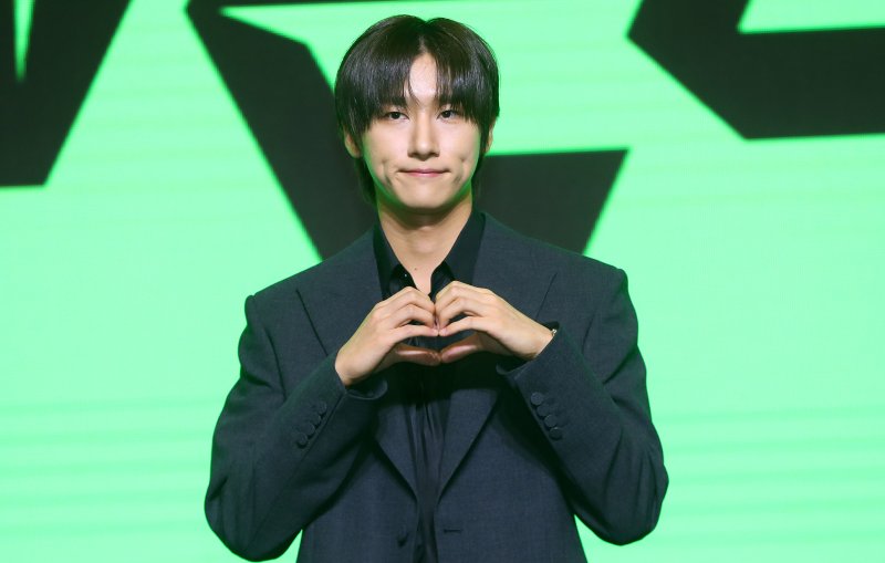 몬스타엑스 아이엠, '허리 통증' 활동 중단 "회복 집중"