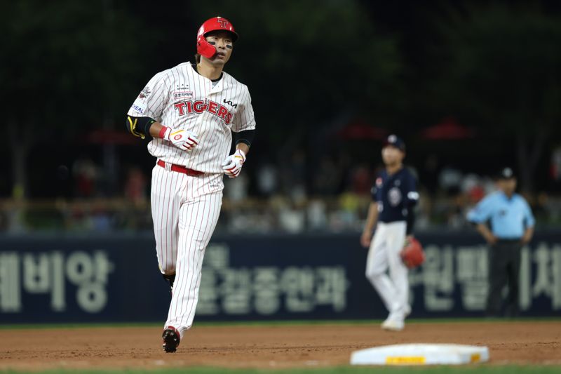 7월 팀 내 최고 타율, KIA의 자존심을 지킨 솔로포...KIA 7연패 속 유일한 희망