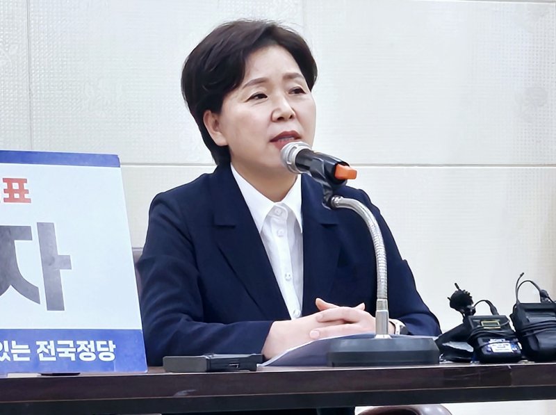 양향자 전 국민의힘 의원이 30일 대구시의회 회의실에서 기자회견을 열고 8·22 전당대회 출마와 관련한 입장을 밝히고 있다. 2025.7.30/뉴스1 ⓒ News1 남승렬 기자