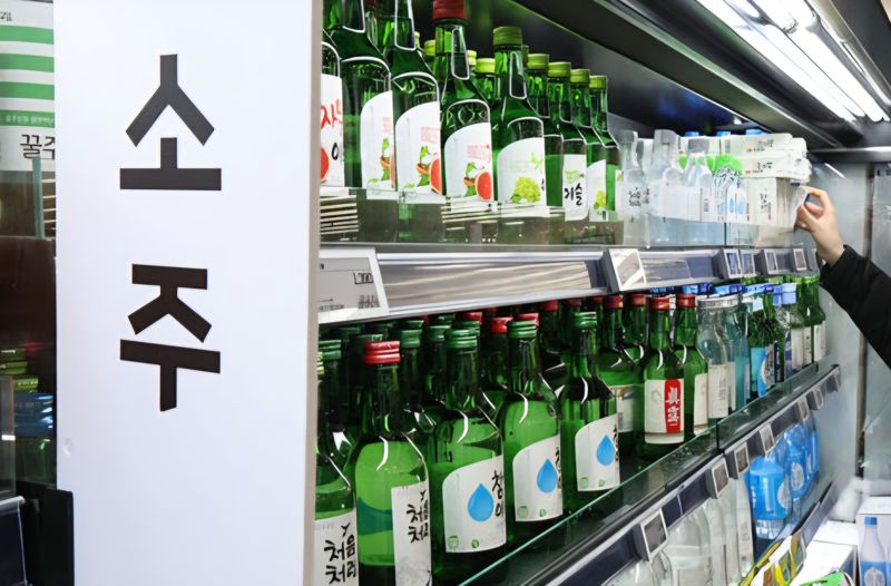 대형마트에 진열된 소주 모습. 이 사진은 기사 내용과 무관함. 뉴시스 제공