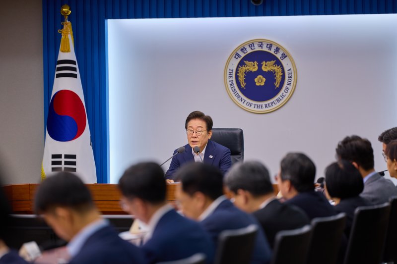 이재명 대통령이 30일 서울 용산 대통령실 청사에서 열린 비상경제점검 태스크 포스(TF) 3차 회의에서 발언을 하고 있다. (대통령실 제공. 재판매 및 DB금지) 2025.7.30/뉴스1 ⓒ News1 이재명 기자