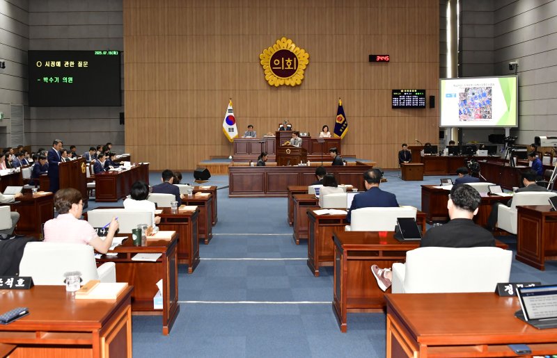 광주시의회 본회의 모습.(광주시의회 제공. 재판매 및 DB 금지)