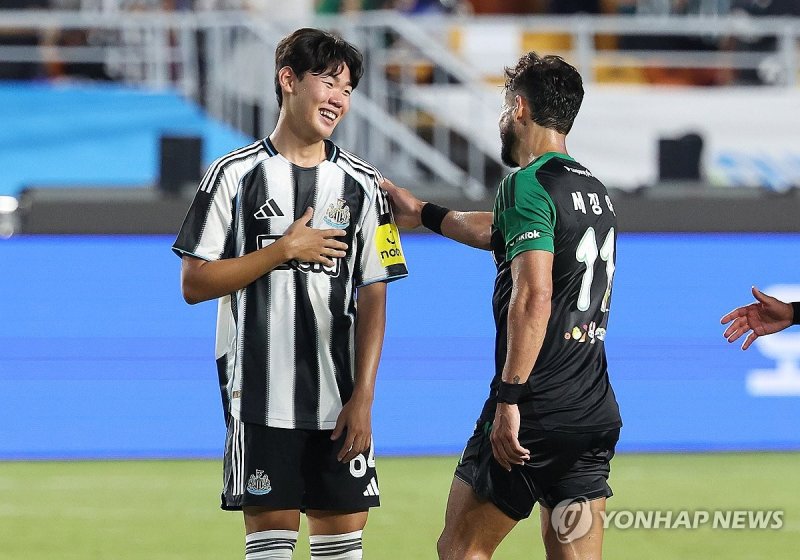 환하게 웃는 박승수 (출처=연합뉴스)