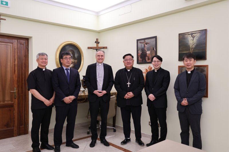 한국어 오디오 가이드 전달식 (출처=연합뉴스)