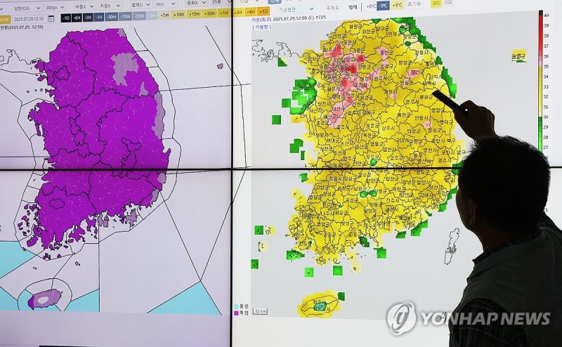 폭염 특보 상황은 [연합뉴스 자료 사진] (출처=연합뉴스)