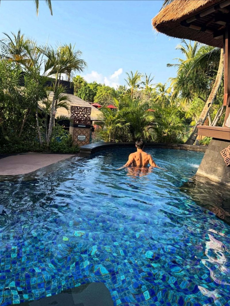 최시원, 자신감 가득 상의 탈의…성난' 근육질에 태평양 어깨까지 [N샷]