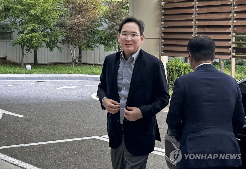워싱턴 출국하는 이재용 삼성전자 회장 (출처=연합뉴스)