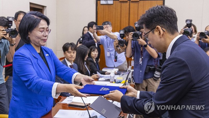 선서문 전달하는 배경훈 과학기술정보통신부 장관 후보자 (출처=연합뉴스)
