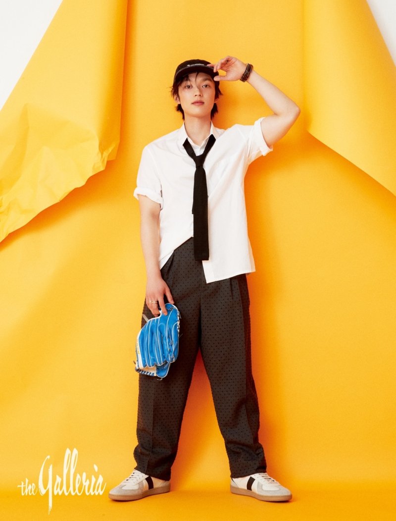 한현준, 데뷔 후 첫 화보…소년미 뿜뿜 청춘스타 [N화보]