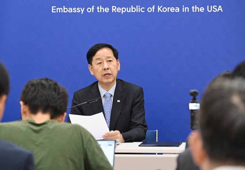 구윤철 경제부총리 겸 기획재정부 장관이 31일(한국시간) 미국 워싱턴D.C. 주미대한민국대사관에서 한-미 통상협의 결과 브리핑을 하고 있다. (기획재정부 제공. 재판매 및 DB 금지) 2025.7.31/뉴스1