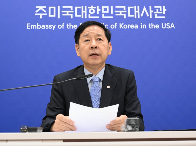 구윤철 경제부총리 겸 기획재정부 장관이 31일(한국시간) 미국 워싱턴D.C. 주미대한민국대사관에서 한-미 통상협의 결과 브리핑을 하고 있다. (기획재정부 제공. 재판매 및 DB 금지) 2025.7.31/뉴스1