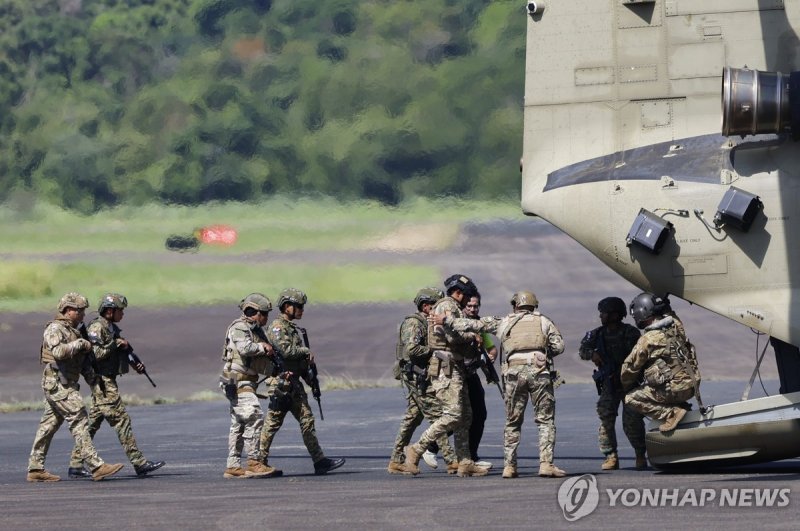 파나마 군과 합동 훈련하는 미군 (출처=연합뉴스)