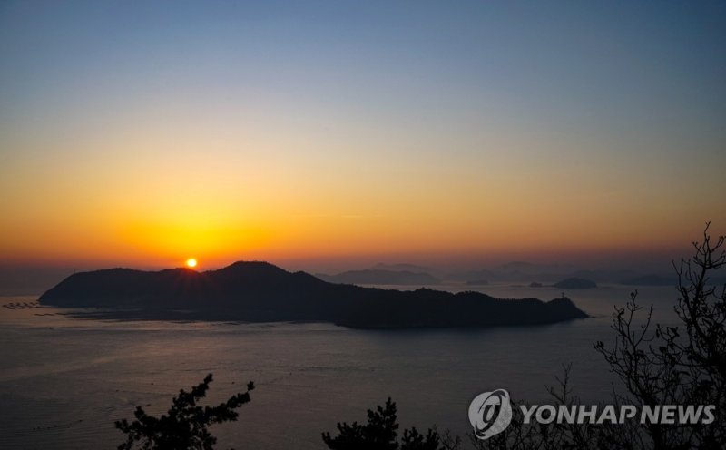 해남 땅끝전망대 일출 (DB 자료) (출처=연합뉴스)