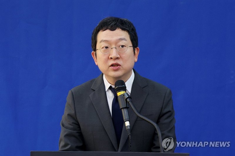 브리핑 하는 정민영 특검보 (출처=연합뉴스)