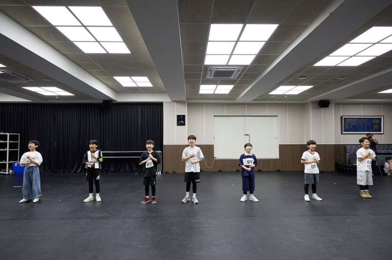 뮤지컬 넘버 부르는 아역배우들 (출처=연합뉴스)