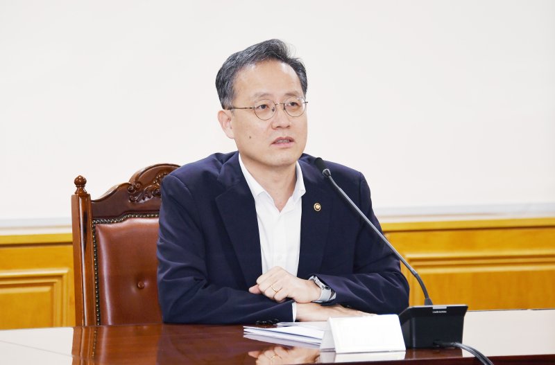 이형일 기획재정부 1차관이 31일 서울 중구 은행회관에서 열린 '거시경제금융회의'를 주재하고 있다. (기획재정부 제공. 재판매 및 DB 금지) 2025.7.31/뉴스1
