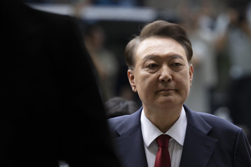 [서울=뉴시스] 사진공동취재단 = 윤석열 전 대통령이 지난달 9일 서울 서초구 서울중앙지방법원에서 열린 구속 전 피의자심문(영장실질심사)을 받기 위해 출석하고 있다. 2025.08.01. photo@newsis.com