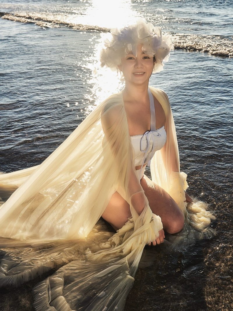 박나래, 시스루에 비키니…역대급 웨딩화보 "나와 사랑에 빠졌다"