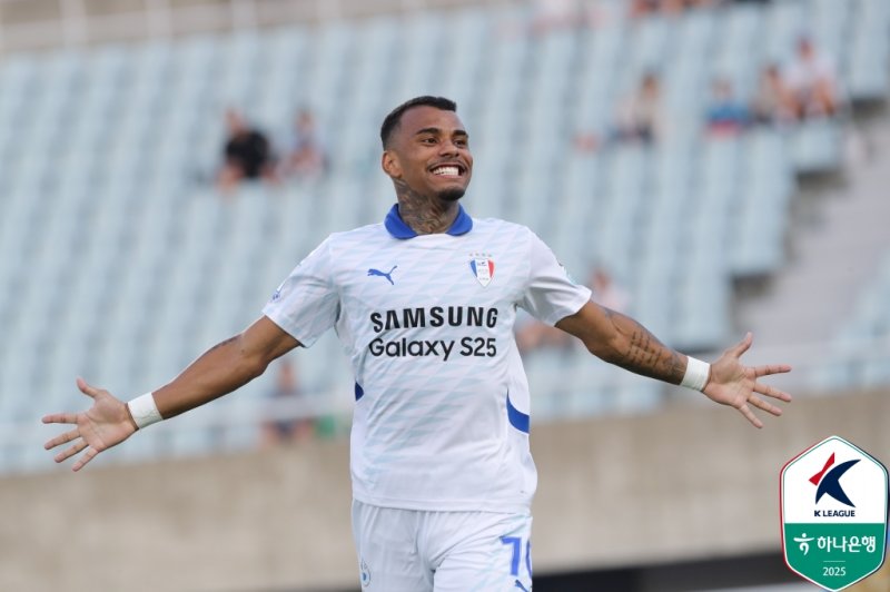[서울=뉴시스] 프로축구 K리그2 수원 삼성의 세라핌. (사진=한국프로축구연맹 제공) *재판매 및 DB 금지