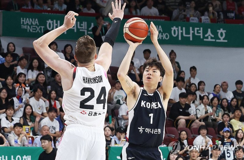 이현중 '3점' (출처=연합뉴스)