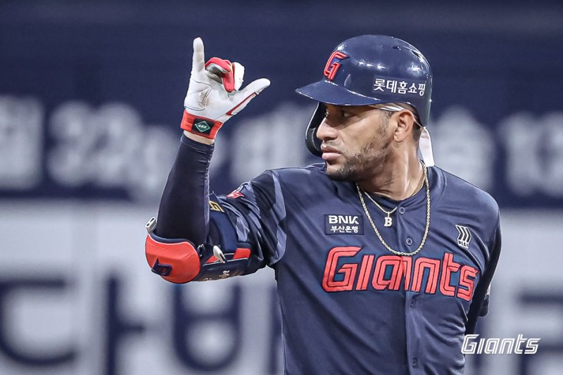 "딱 한 이닝이 흐름을 바꿨다"…롯데, 고척 위닝시리즈로 되살린 선두 추격 불씨