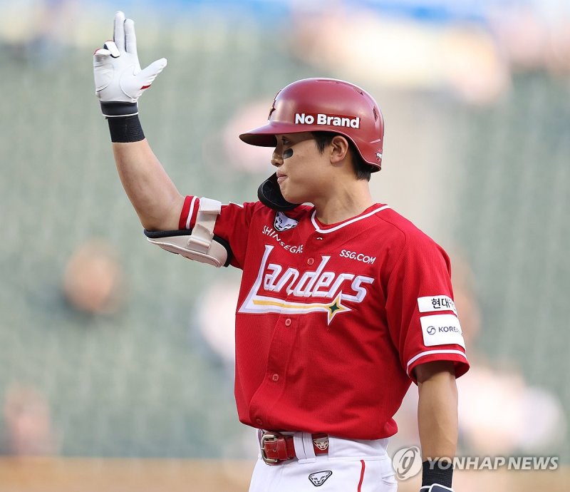 정준재 '적시타, 빵야!' (출처=연합뉴스)