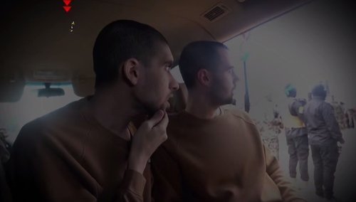 지난 2월 22일 에비아타르 다비드가 다른 인질 석방 행사를 지켜보는 모습 (출처=연합뉴스)