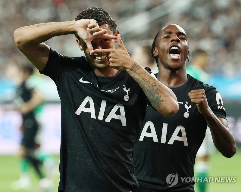 브레넌 존슨 '찰칵 세리머니는 계속된다' (출처=연합뉴스)