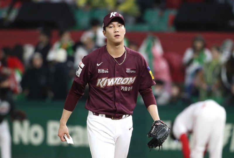 “벌칙 펑고가 에이스를 쓰러뜨렸다” … 키움의 자멸, 안우진의 어깨, 그리고 무너진 미래