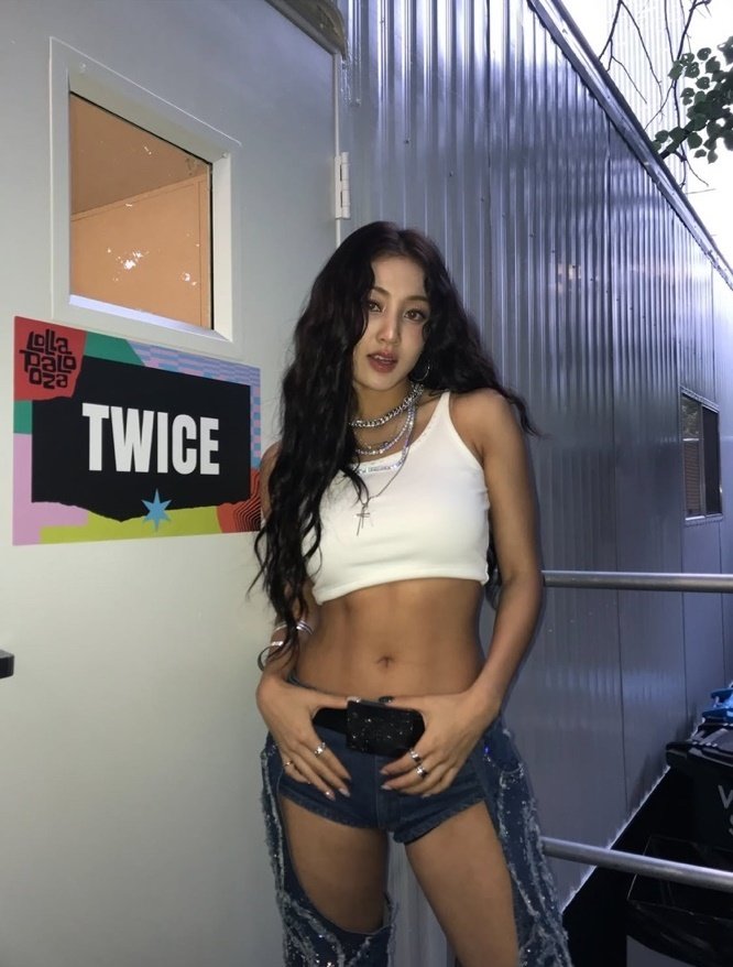 트와이스 지효, 美 사로잡은 '핫 걸'…탄탄한 복근 '눈길' [N샷]