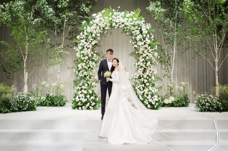 하연주, 20조원 자산가 남편 얼굴 공개 결혼기념일에 선물 받은 사진