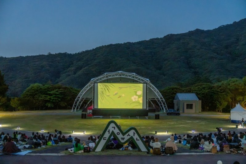 야외 영화상영 (출처=연합뉴스)