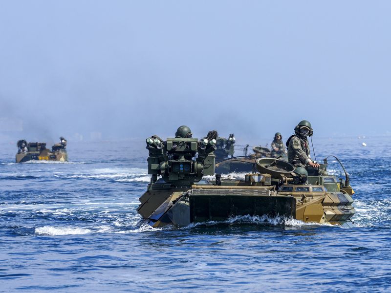 우리 해병대와 미 해병대가 지난 7월 중순부터 8월에 걸쳐 김포·강화·포항·포천·동두천 등지에서 KMEP 연합훈련을 중 KMEP 연합상륙훈련 간 한국형 상륙돌격장갑차가 해상돌격을 실시하고 있다. 해병대사령부 제공