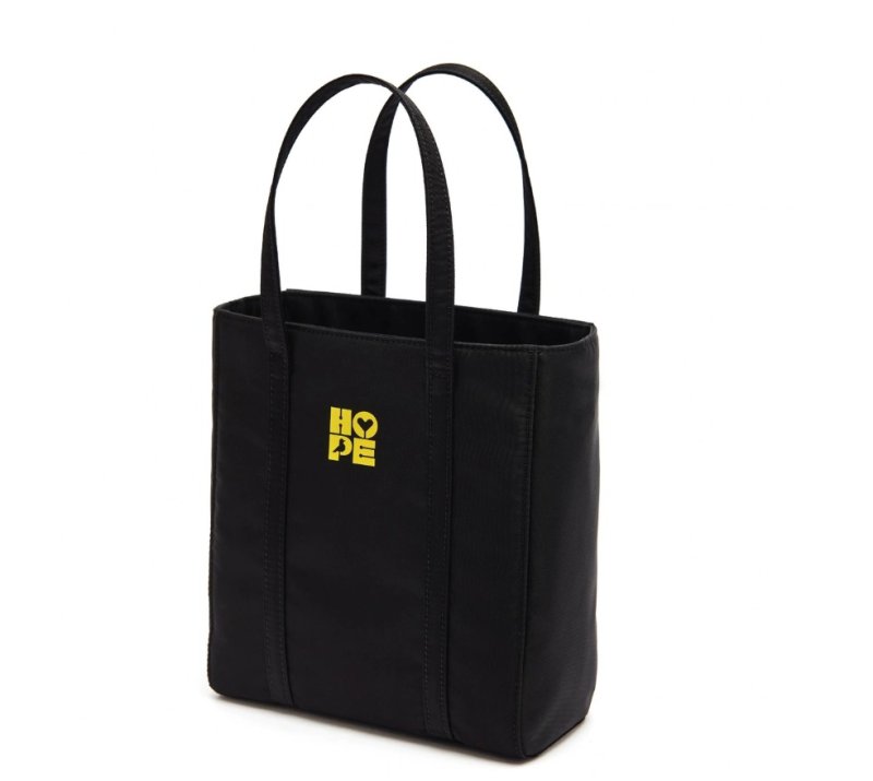 윤석열 전 대통령 부인 김건희 여사가 서울 종로구 KT광화문빌딩 웨스트에 마련된 특검팀에 피의자 신분으로 출석하며 든 빌리언템 브랜드의 '홉 토트백'. 빌리언템 홈페이지 캡처