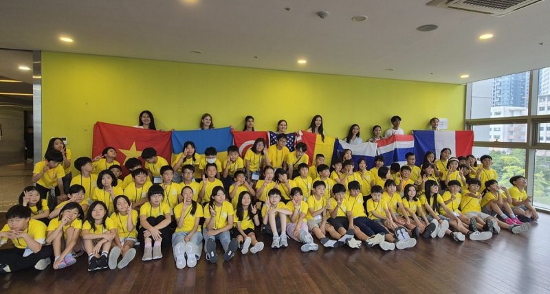 재일동포 초등생 '세계의 날' 행사 참가 (출처=연합뉴스)