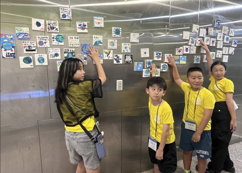 평화 기원하는 재일동포 초등학생들 (출처=연합뉴스)