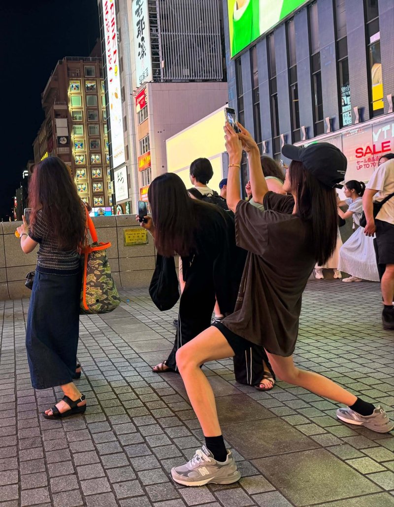 하지원, 유쾌한 여행 일상…다리까지 접고 열정 폭발 [N샷]