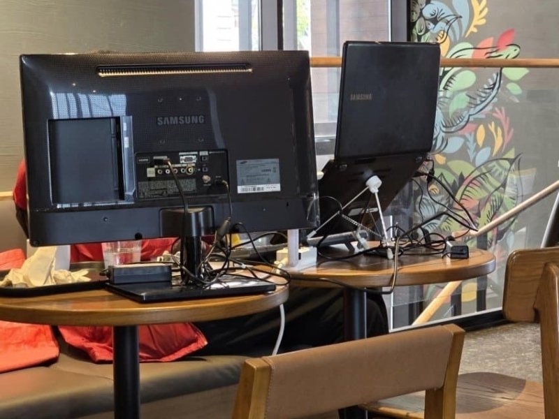 '진상 카공족'에 칼 빼든 스타벅스 앞으로...