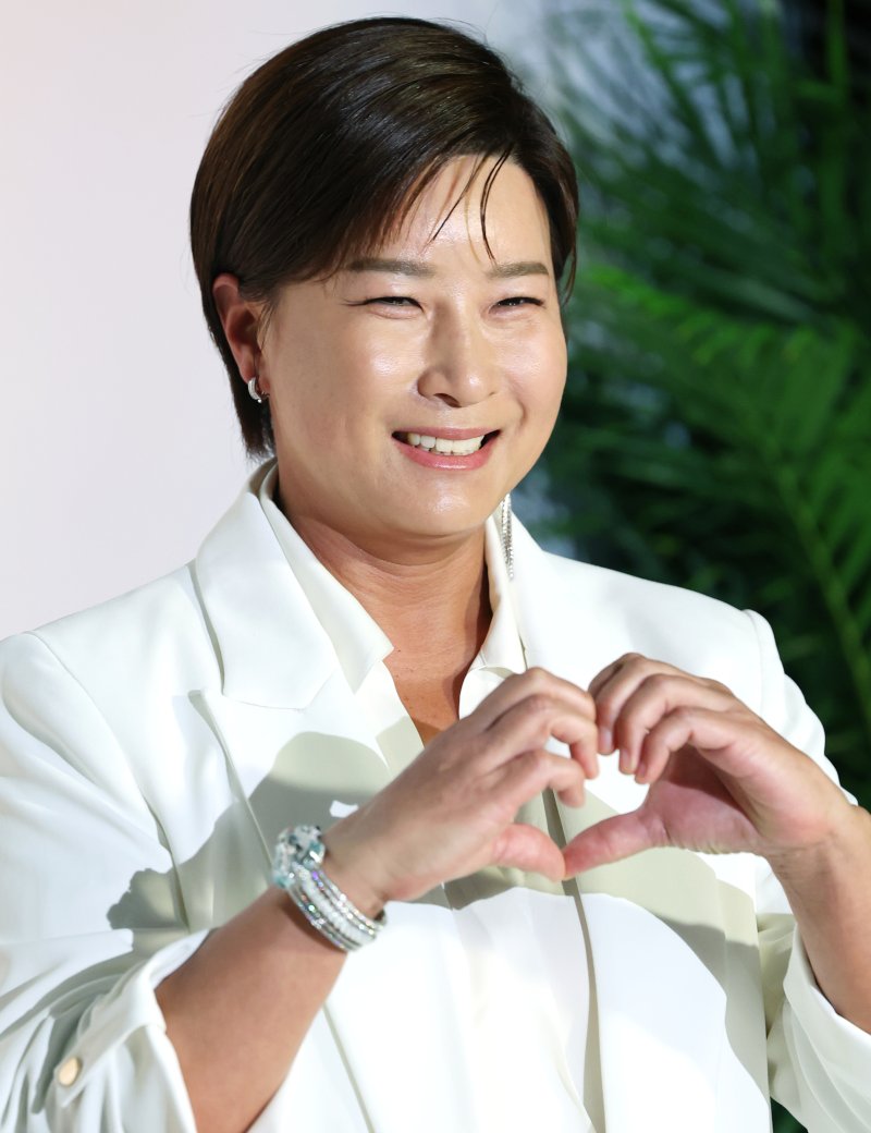 골프하던 박세리, 여성 야구단 '야구여왕' 단장된다