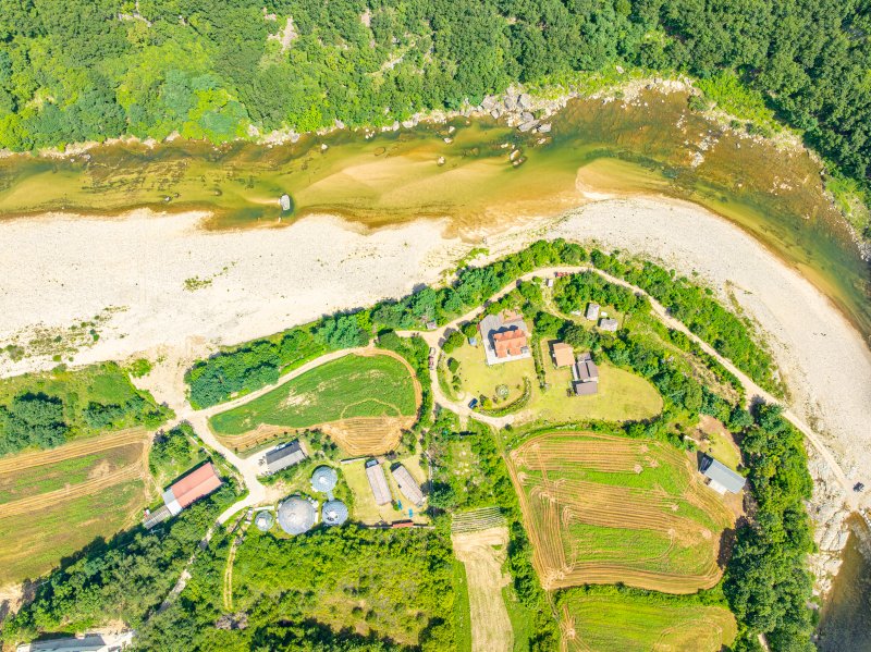 백두대간과 낙동강 물줄기에 둘러싸인 맹개마을