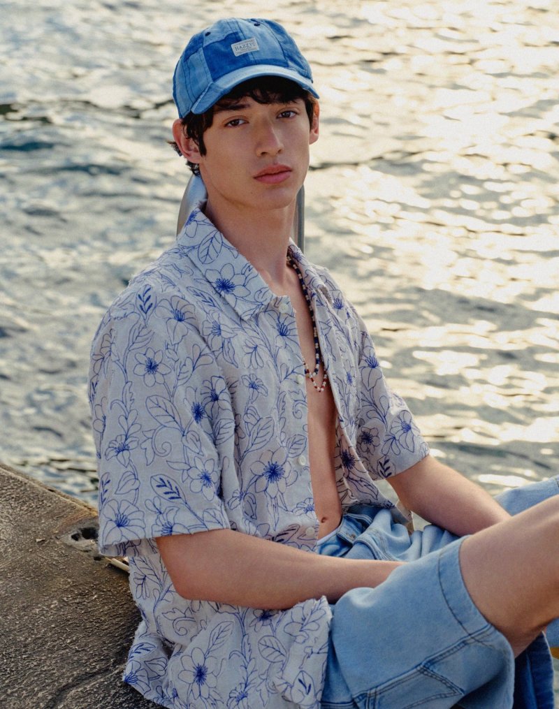 헤지스 플라워패턴 셔츠 LF 제공