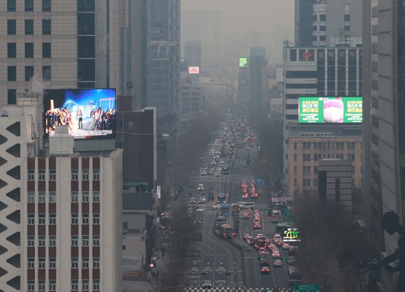 서울 종로구 한 빌딩에서 바라본 도심 모습. 뉴시스 자료사진.