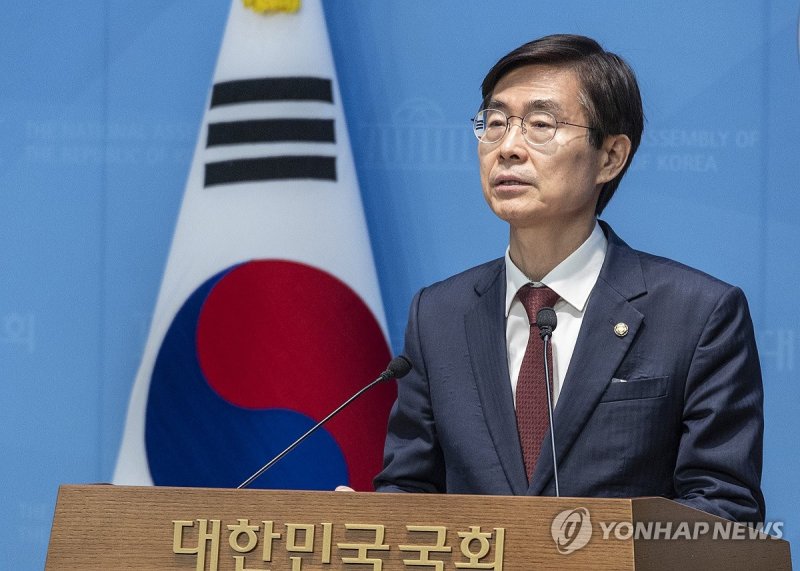 조경태, "김문수 정계은퇴 정중히 요청" (출처=연합뉴스)